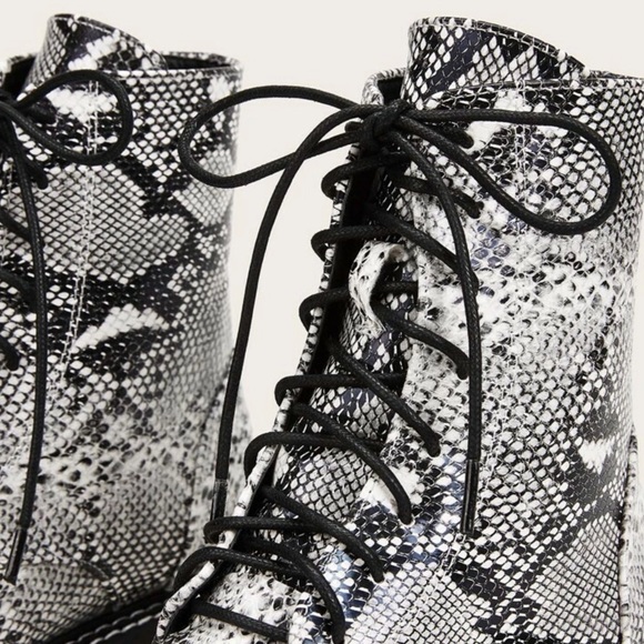 Snake print Lace Up Boot - Picture 3 of 4